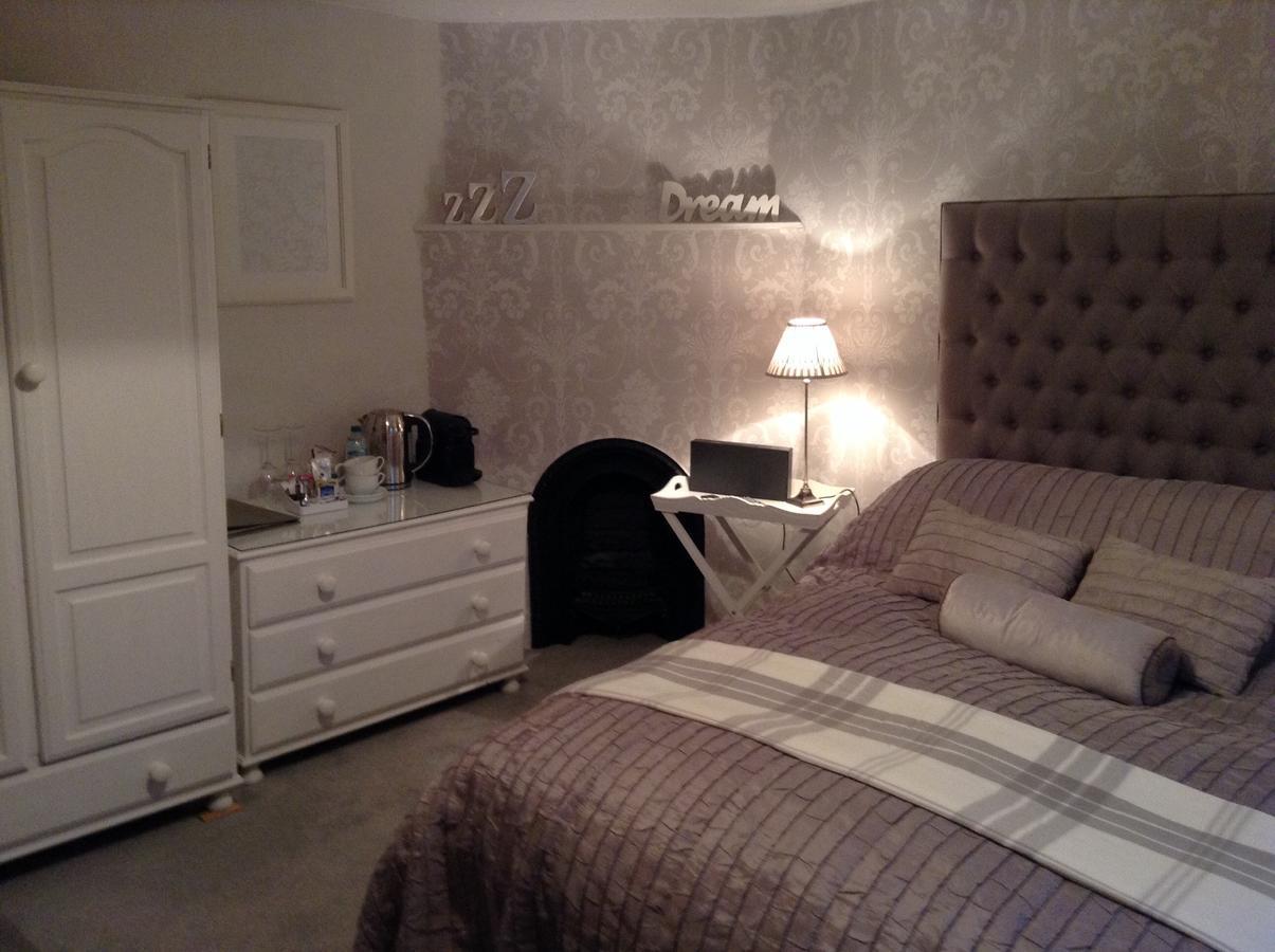 Birtles Farm Bed And Breakfast Knutsford Exteriör bild