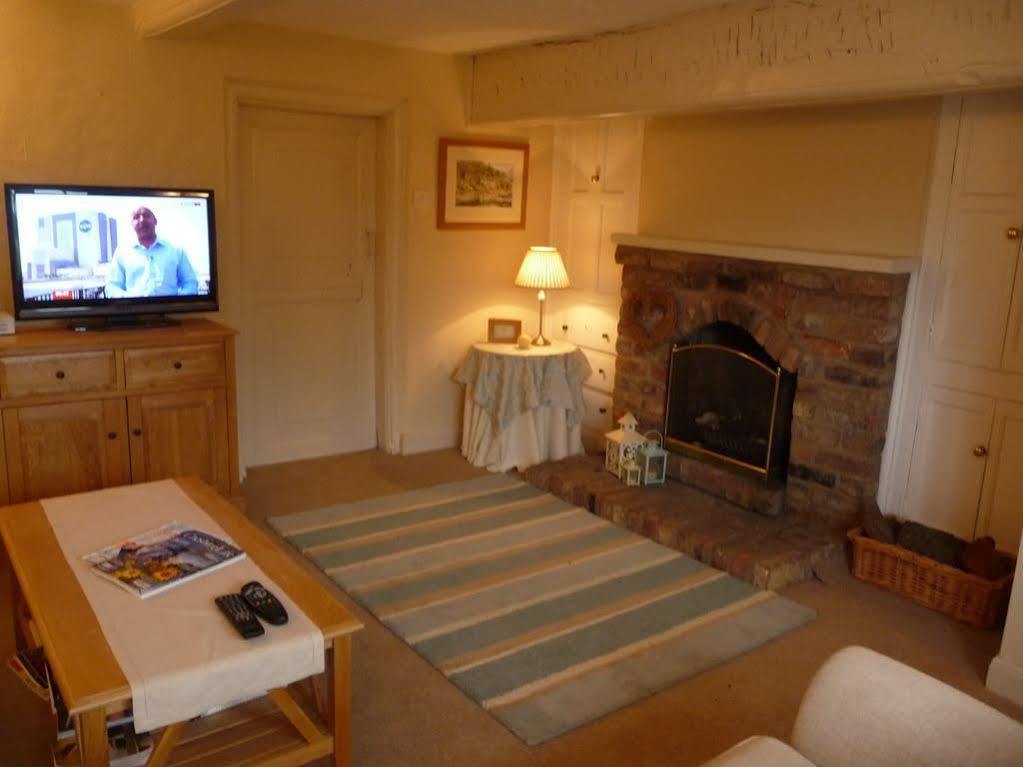 Birtles Farm Bed And Breakfast Knutsford Exteriör bild